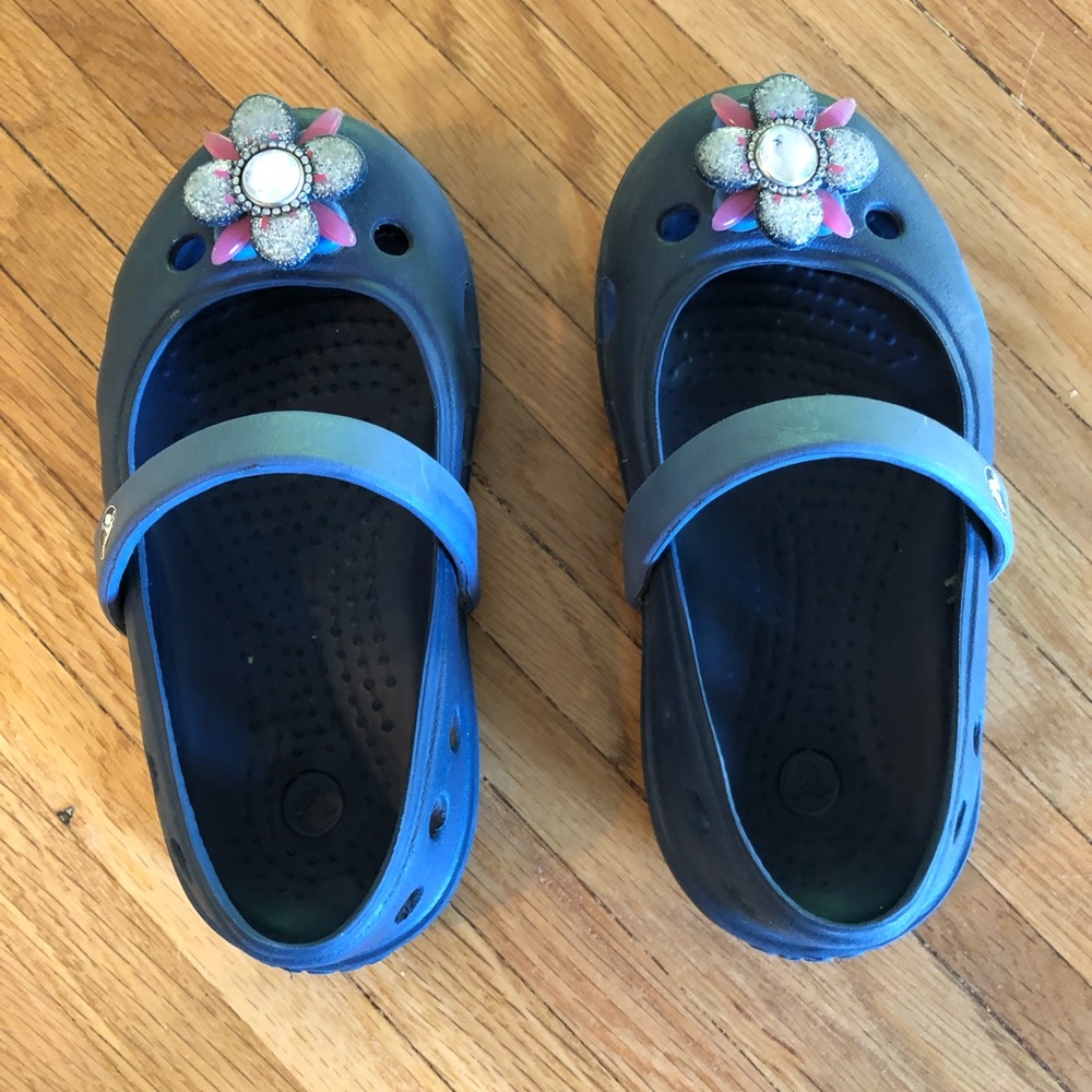 Crocs Keeley Springtime Flat navy 6 Toddler